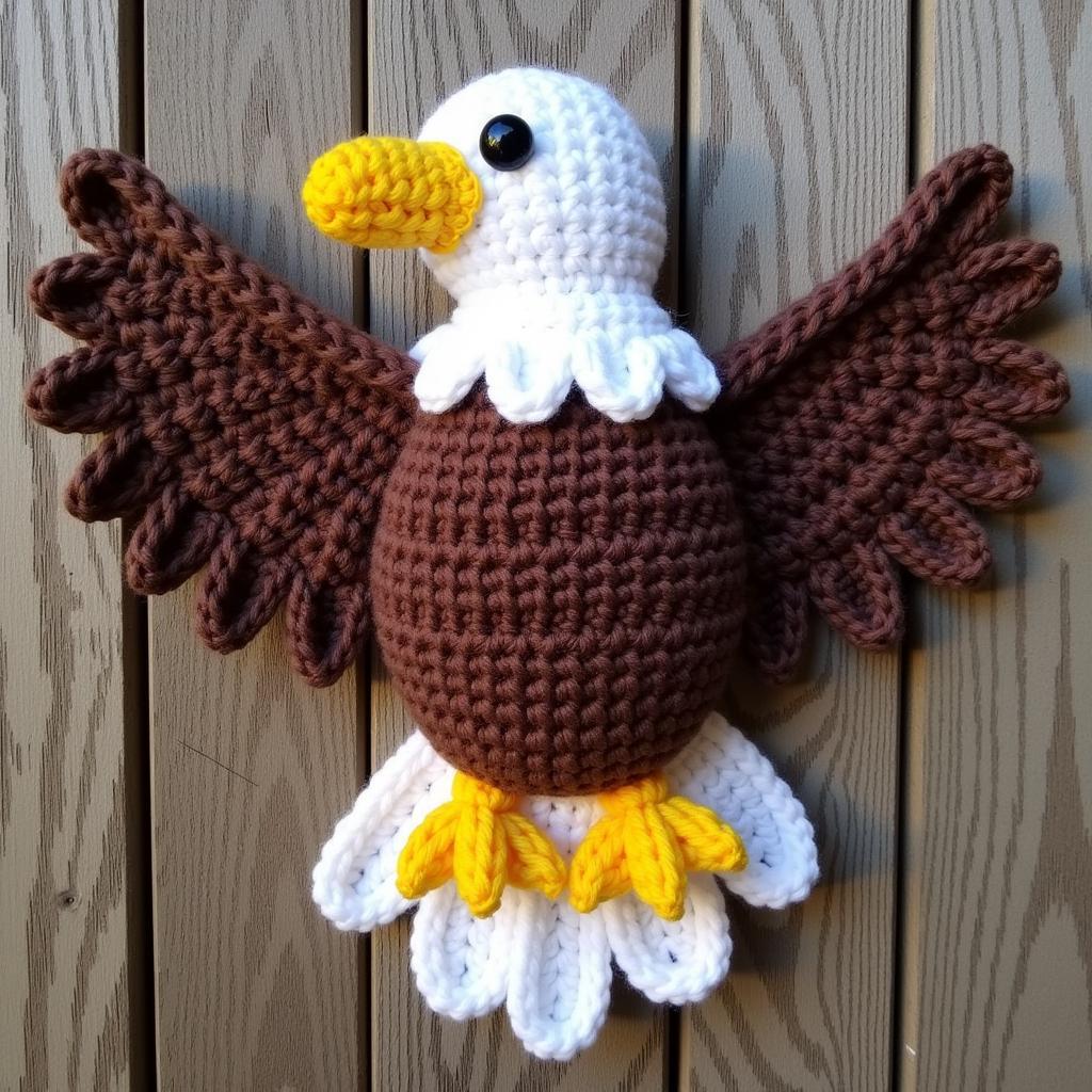 Intricate Crochet Eagle Wall Hanging for 4th of July Decoration